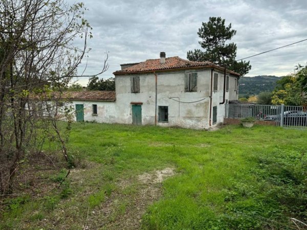 casa indipendente in vendita a Cesena in zona San Carlo
