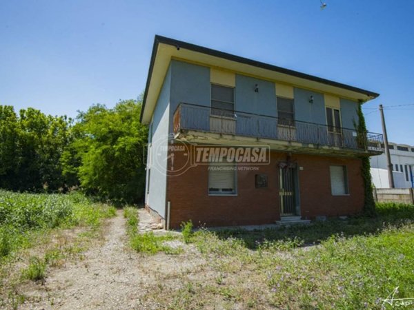 casa indipendente in vendita a Cesena in zona Sant'Egidio