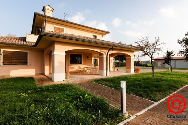 casa indipendente in vendita a Cesena in zona Sant'Egidio