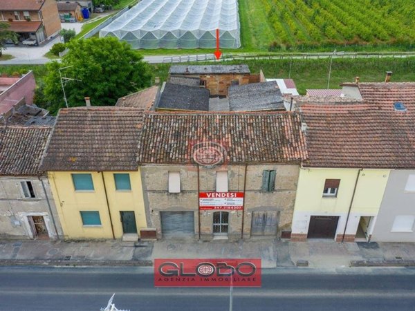 casa indipendente in vendita a Cesena in zona Macerone