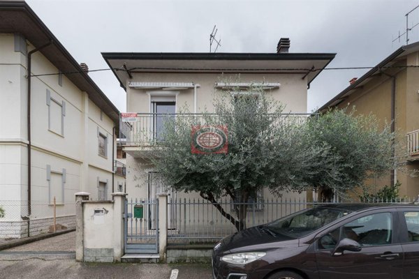 casa indipendente in vendita a Cesena in zona Torre del Moro