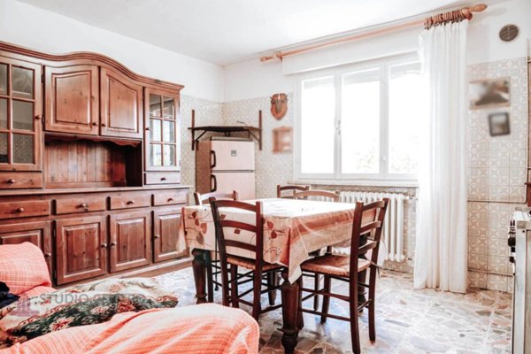 casa indipendente in vendita a Cesena in zona San Rocco