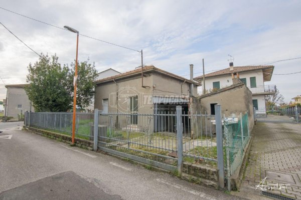 casa indipendente in vendita a Cesena in zona Calabrina