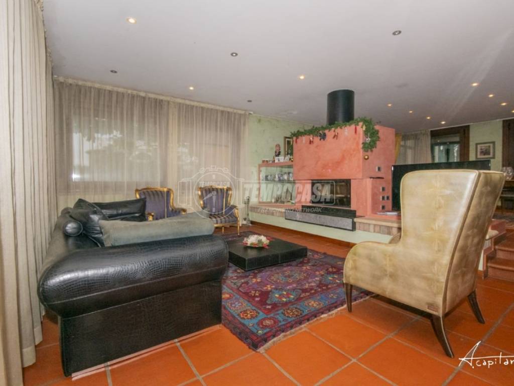 casa indipendente in vendita a Cesena in zona Villa Chiaviche