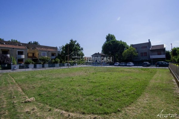 casa indipendente in vendita a Cesena in zona Macerone