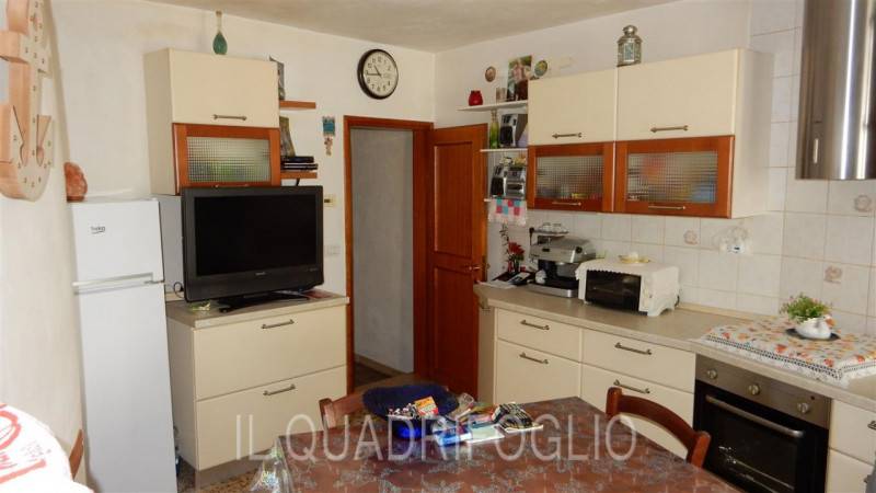 casa indipendente in vendita a Cesena in zona Centro Storico