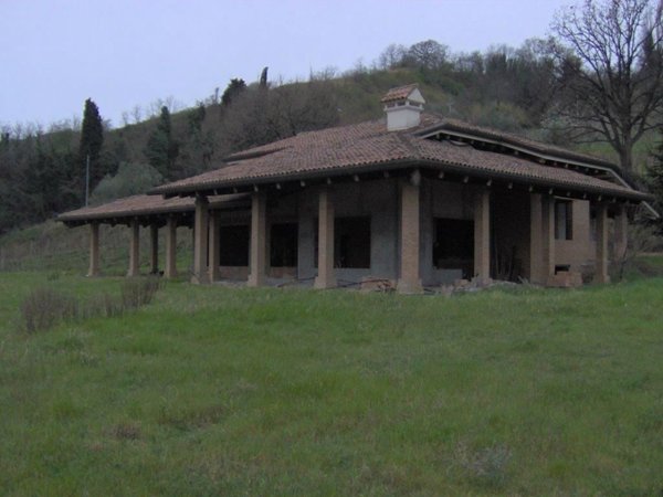 casa indipendente in vendita a Cesena