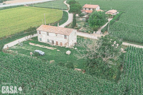 casa indipendente in vendita a Cesena in zona Sant'Andrea in Bagnolo
