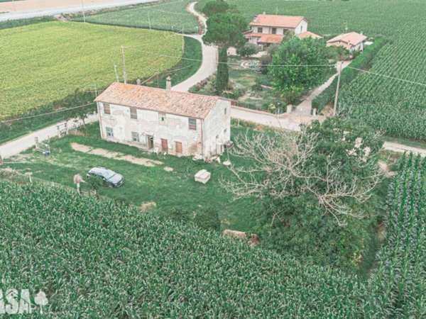 casa indipendente in vendita a Cesena in zona Sant'Andrea in Bagnolo