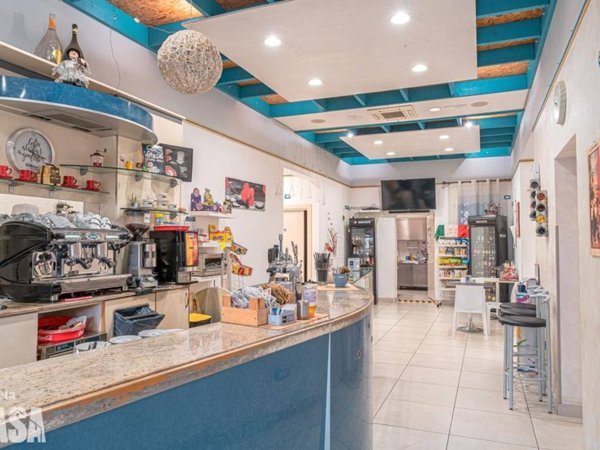 negozio in vendita a Cesena in zona Villa Chiaviche