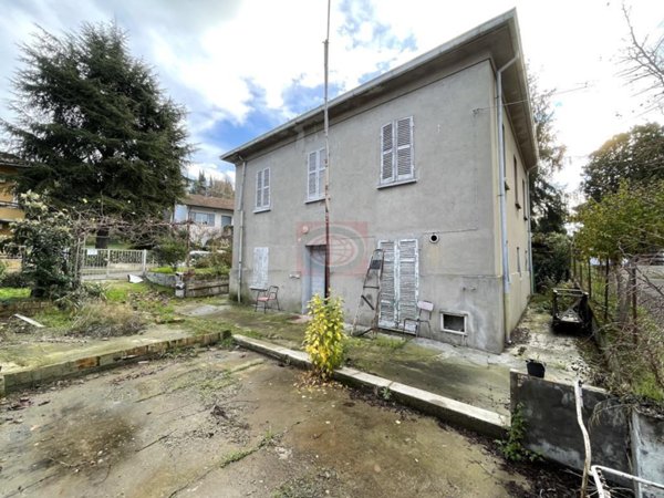 casa indipendente in vendita a Cesena in zona Centro Storico