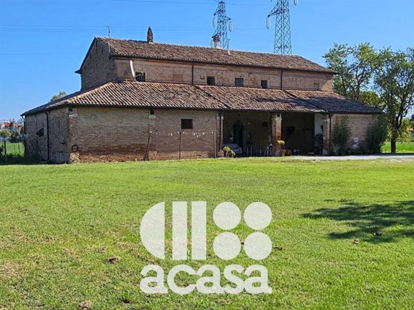 casale in vendita a Cesena in zona Fiorenzuola