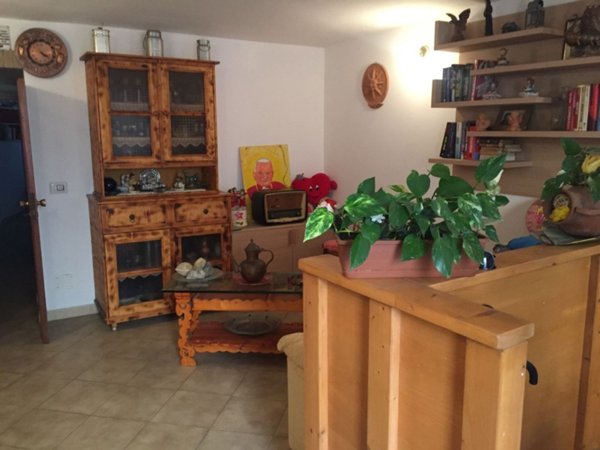 casa indipendente in vendita a Cesena in zona Centro Storico