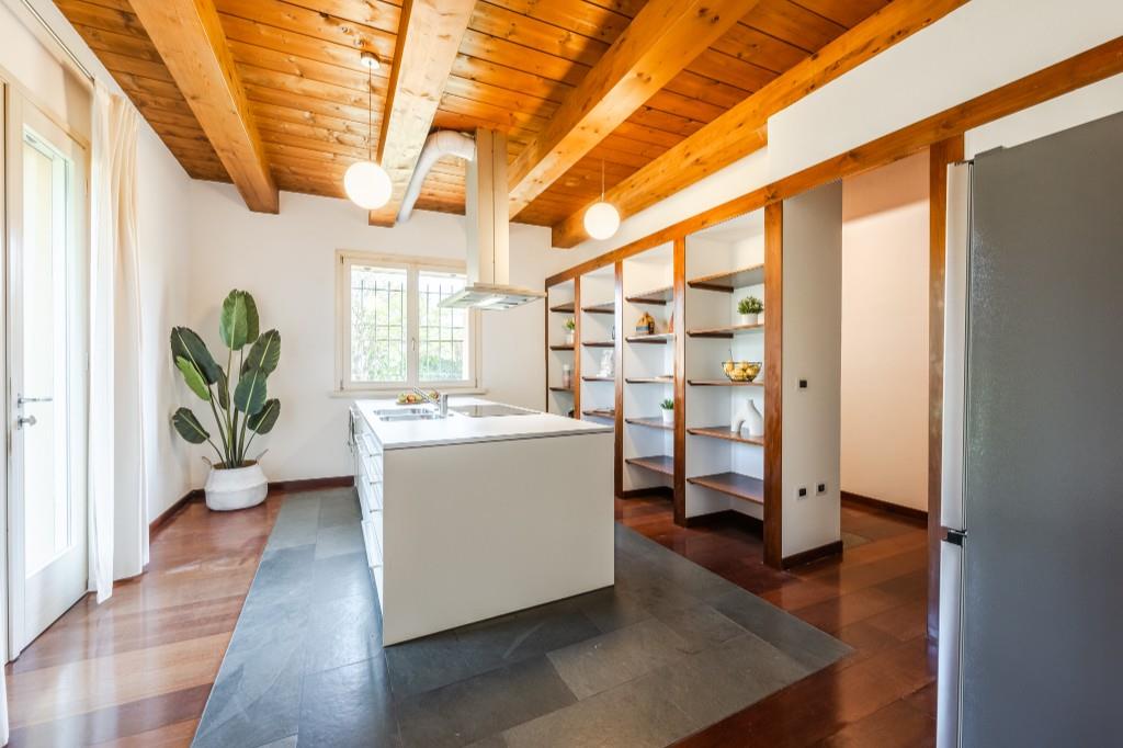 casa indipendente in vendita a Cesena in zona San Cristoforo