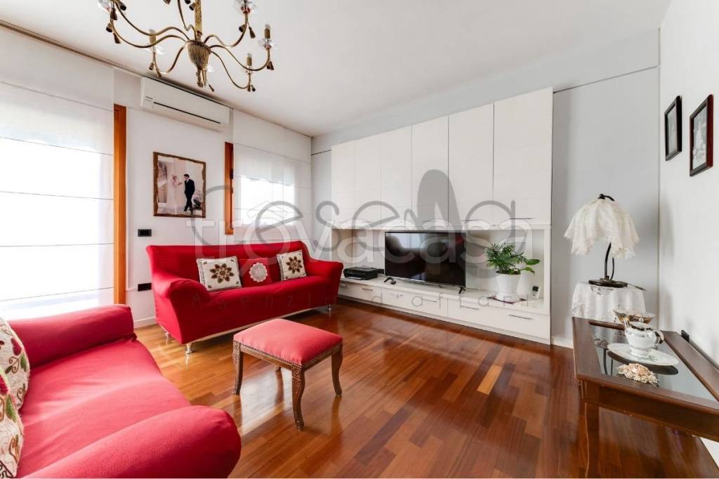 casa indipendente in vendita a Cesena in zona San Rocco