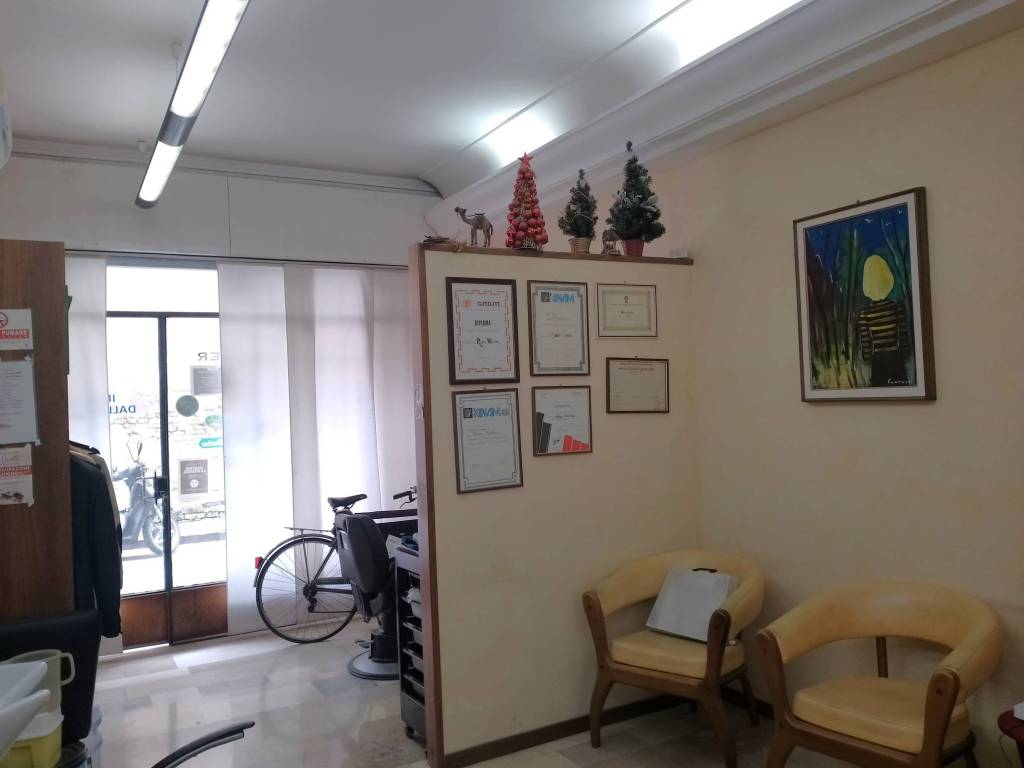negozio in vendita a Cesena in zona Centro Storico