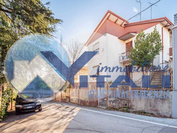 appartamento in vendita a Cesena in zona Cesuola