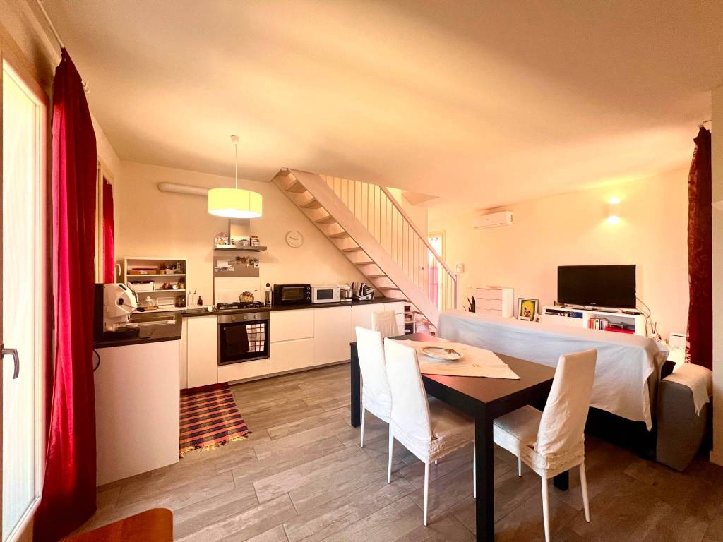 appartamento in vendita a Cesena in zona Gallo