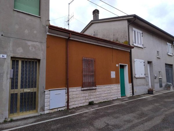 casa indipendente in vendita a Cesena