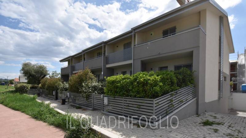 casa indipendente in vendita a Cesena in zona Fiorenzuola