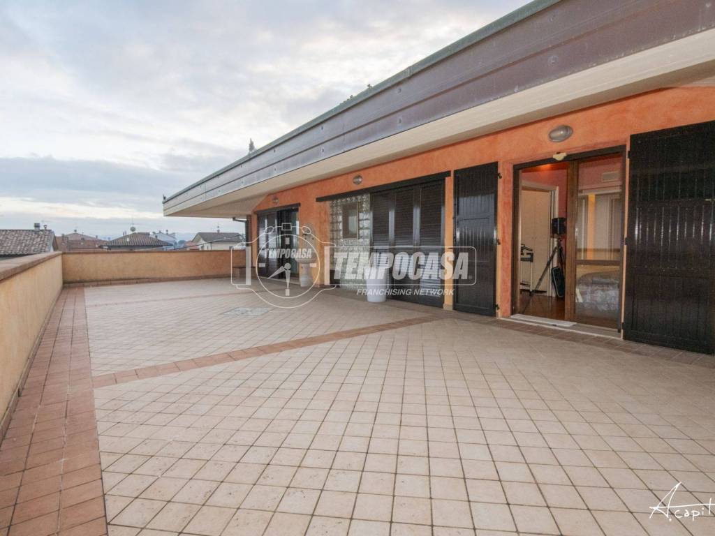 casa indipendente in vendita a Cesena in zona Villa Chiaviche