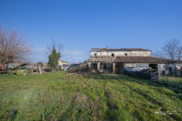 casa indipendente in vendita a Cesena