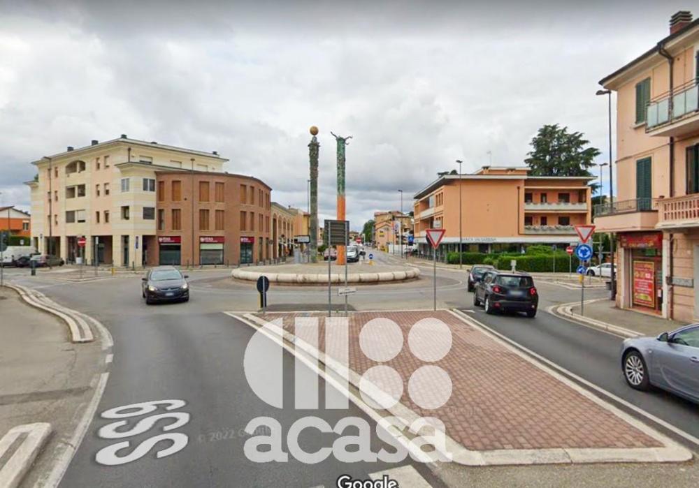 negozio in vendita a Cesena in zona Centro Storico