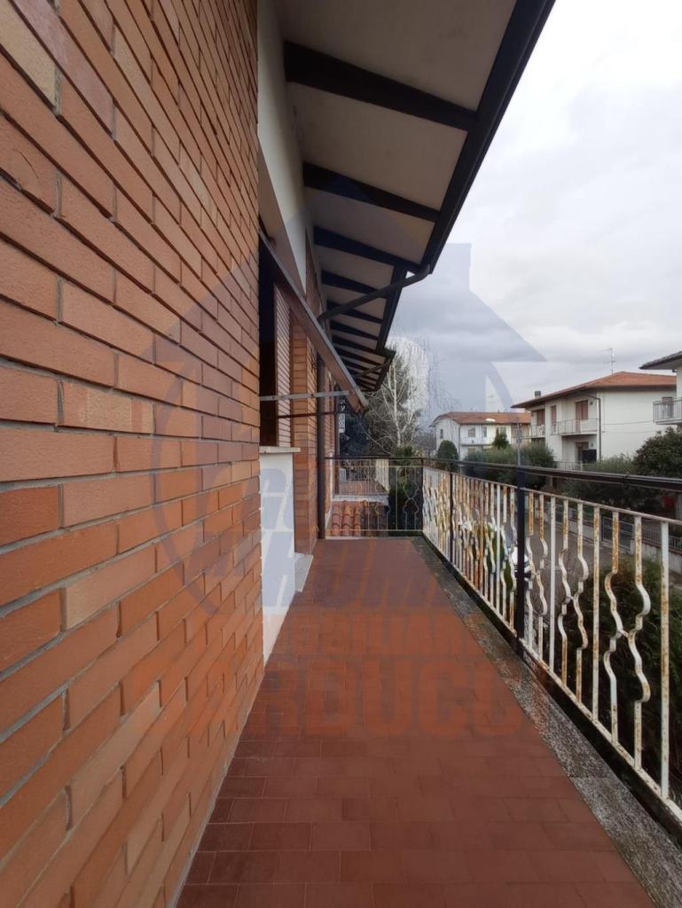 appartamento in vendita a Cesena in zona Diegaro/Capocolle