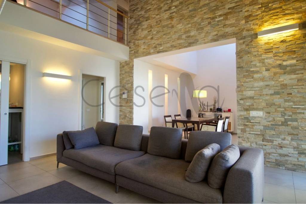 casa indipendente in vendita a Cesena