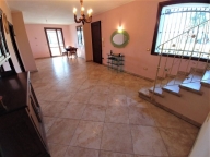 casa indipendente in vendita a Cesena