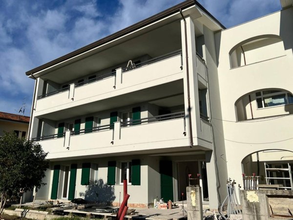 appartamento in vendita a Cesena in zona Pievesestina
