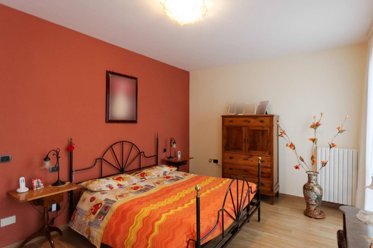 casa indipendente in vendita a Cesena in zona Fiorenzuola