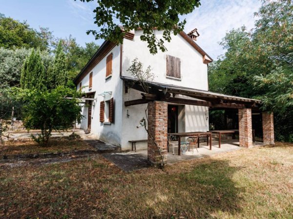 casa indipendente in vendita a Cesena in zona San Vittore