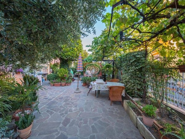 casa indipendente in vendita a Cesena