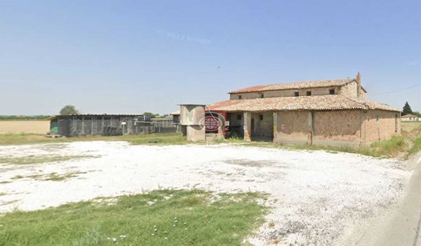 casa indipendente in vendita a Cesena in zona Bagnile