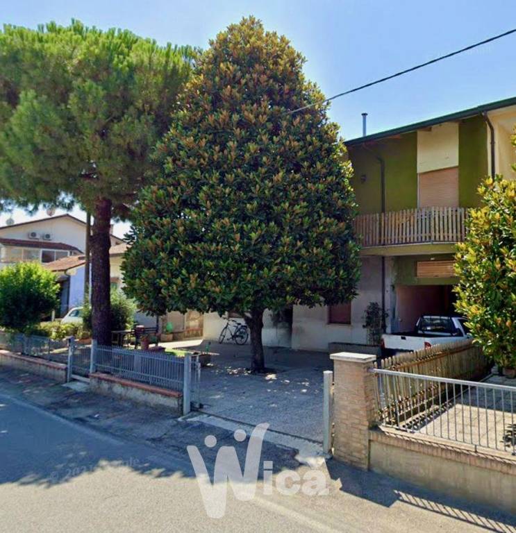casa indipendente in vendita a Cesena