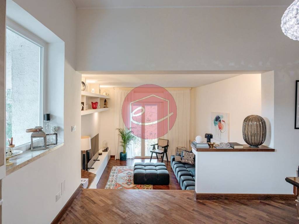 casa indipendente in vendita a Cesena in zona Centro Storico
