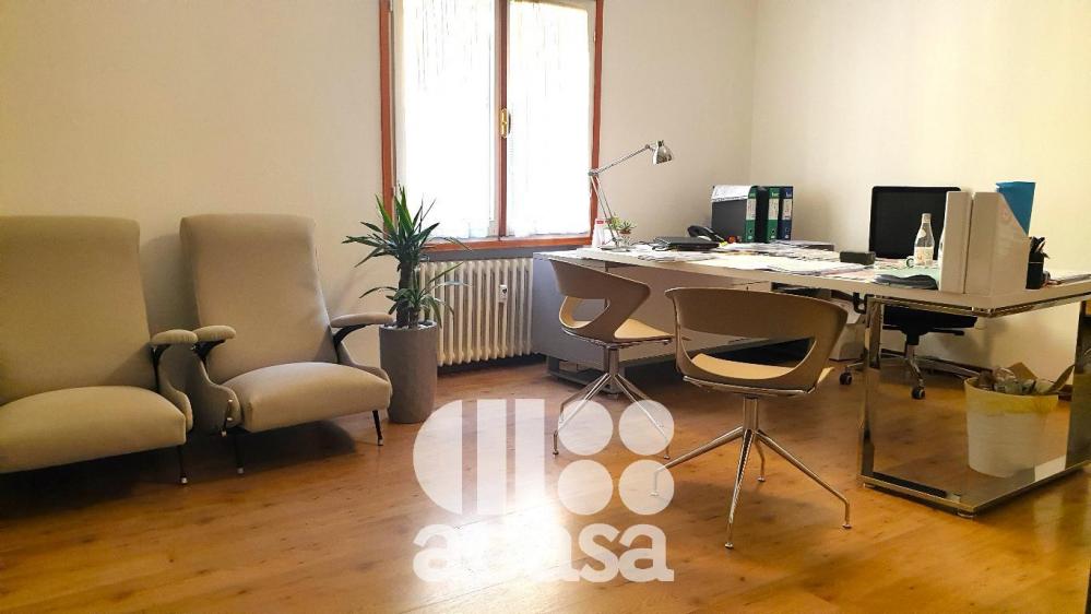 ufficio in vendita a Cesena in zona Centro Storico