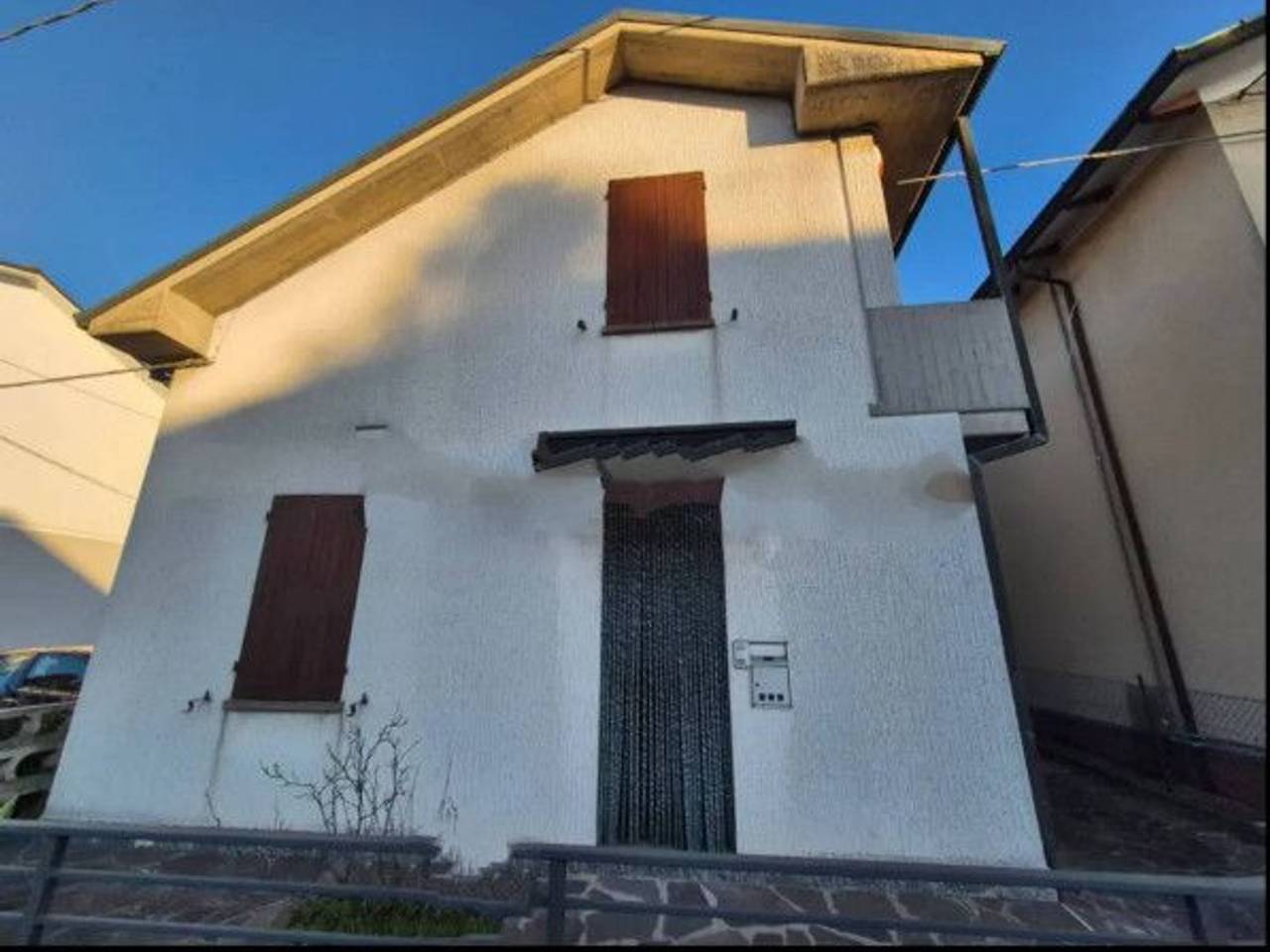 casa indipendente in vendita a Cesena in zona Marcorano
