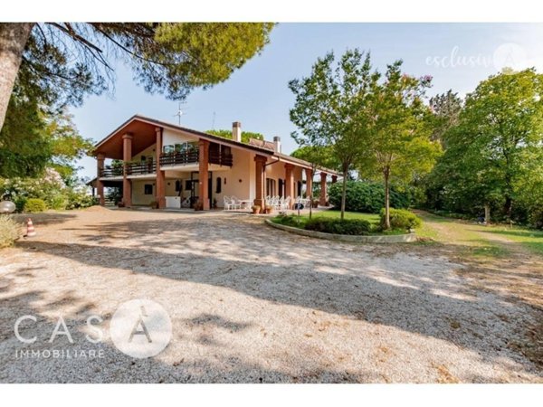 casa indipendente in vendita a Cesena in zona Bulgarnò