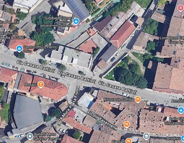 negozio in vendita a Cesena in zona Centro Storico
