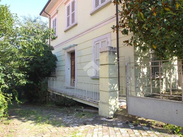 casa indipendente in vendita a Cesena