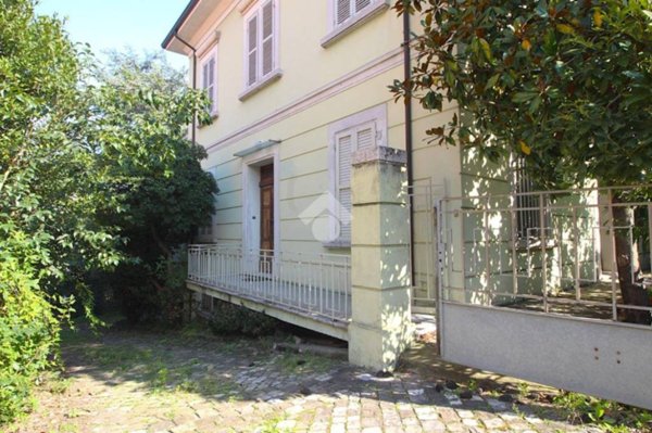 casa indipendente in vendita a Cesena