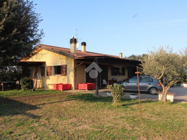 casa indipendente in vendita a Cesena in zona San Vittore