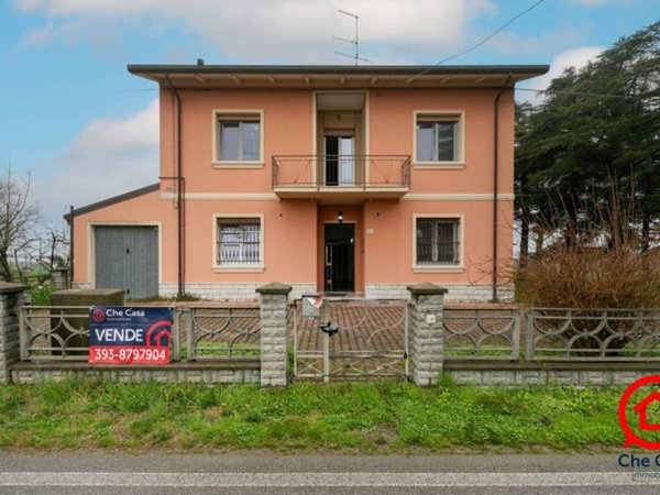 casa indipendente in vendita a Cesena in zona San Giorgio