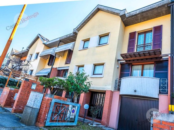 casa indipendente in vendita a Cesena in zona Centro Storico