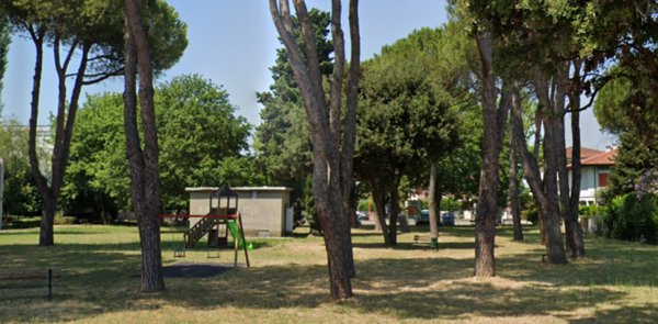 casa indipendente in vendita a Cesena in zona Ponte Pietra