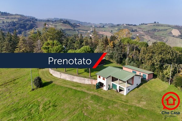 casa indipendente in vendita a Cesena in zona Carpineta