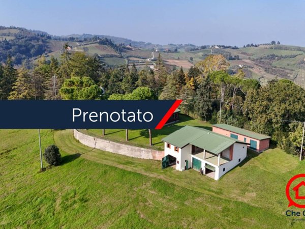 casa indipendente in vendita a Cesena in zona Carpineta