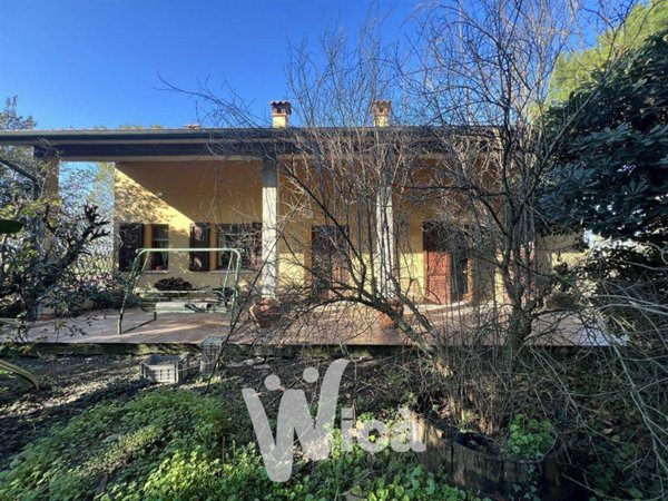 casa indipendente in vendita a Cesena